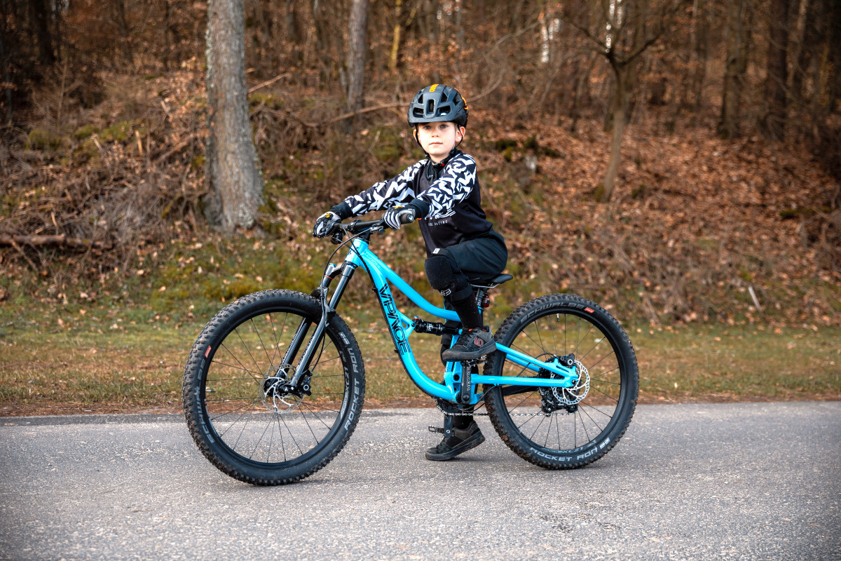 Vollgefedertes Kinderbike